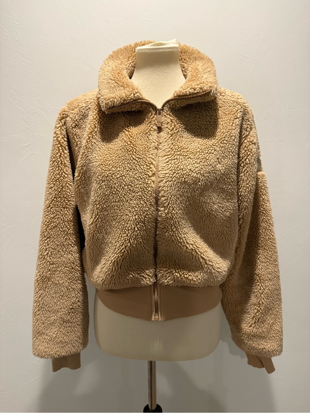 Alo Yoga Foxy Sherpa Jacket